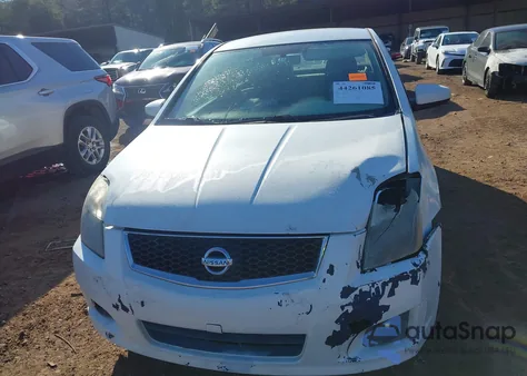 2010 Nissan Sentra 2.0Sr z USA, uszkodzony, nr VIN 3N1AB6AP0AL679157